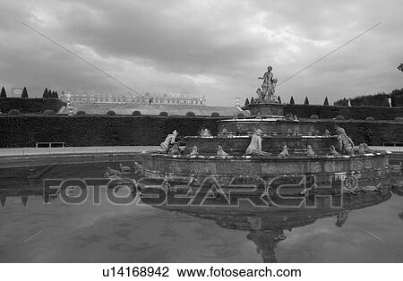 Stock Image - Chateau de Versailles, France. Fotosearch
