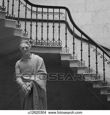 Picture - Dublin, Ireland - City Hall. Fotosearch