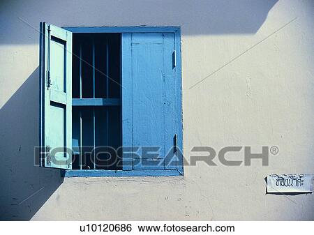 Stock Photograph - sun light, shadow, wall, window. Fotosearch