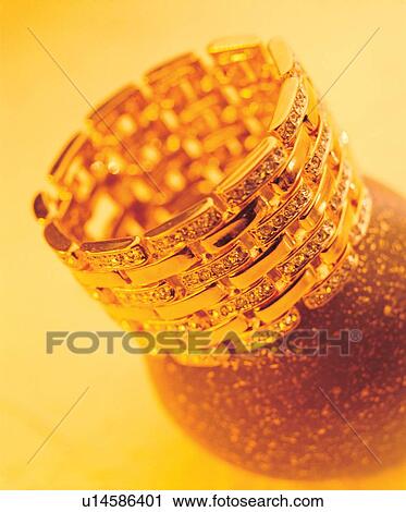 Stock Image - close up, diamond, jewellery. Fotosearch