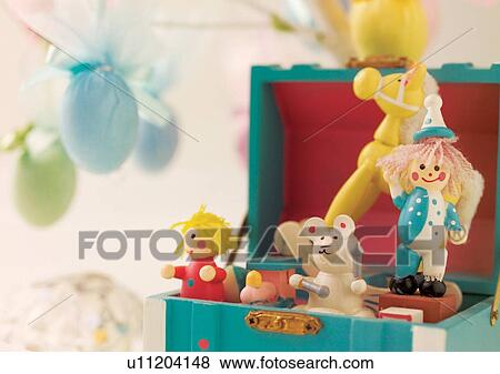 Stock Photo - Balloons, Close-Up, Basket, Artistic. Fotosearch