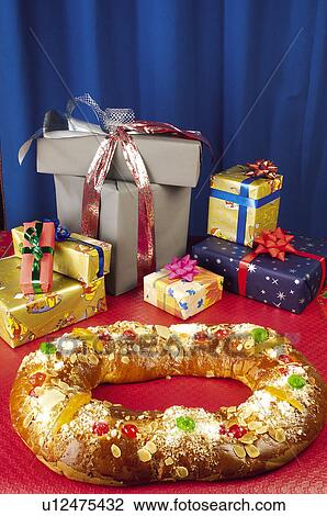 Stock Image - Christmas, Motifs, Christmas motifs, Food, Christmas food, Christmas sweets, Cake. Fotosearch