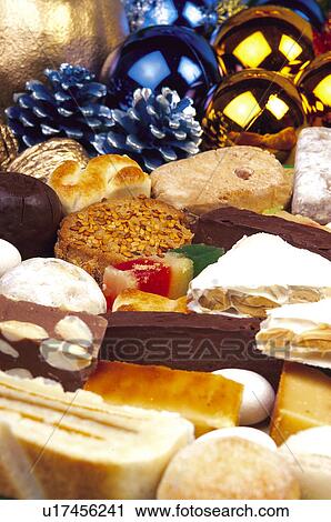 Stock Image - Christmas, Motifs, Christmas motifs, Food, Christmas food, Christmas sweets, Assorted. Fotosearch