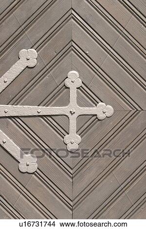 Picture - surface, appearance structural, structure, architecture, door, entrance. Fotosearch