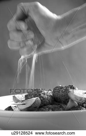 Picture - Black, Bowl, Close-Up, Cuisine, Dish, Dressing. Fotosearch