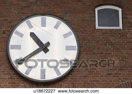 Stock Photo - construction, building, construct, commerce, business, appearance. Fotosearch