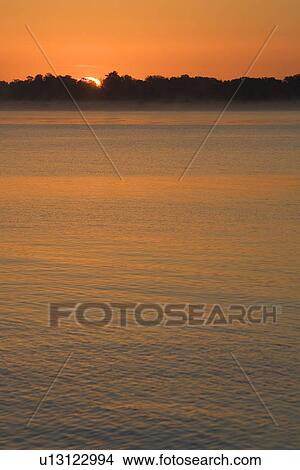 Picture - Dusk, Glow, Lake. Fotosearch