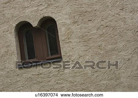 Picture - Closed, Ledge, Fixed, Arch. Fotosearch
