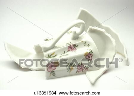 Picture - Bernhard, breakable, broken, chinaware. Fotosearch