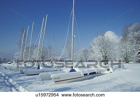 Picture - blue, boat, cold, day, free, frozen. Fotosearch