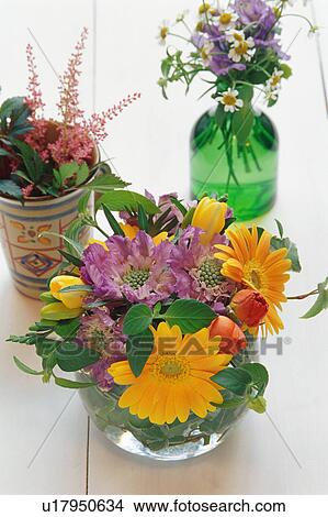 Picture - Flower bouquet in vase. Fotosearch