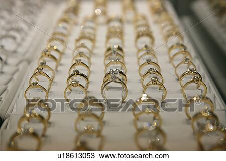 Stock Image - dubai, gold. Fotosearch