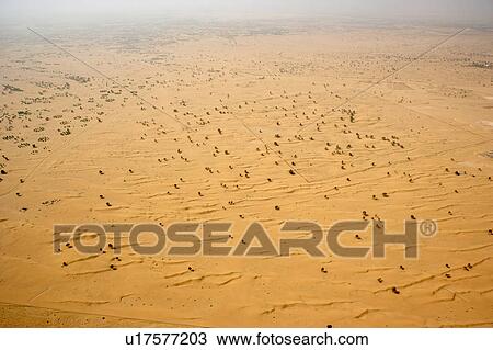 Stock Image - dubai, aerial, airborne, sky, October, 2006. Fotosearch