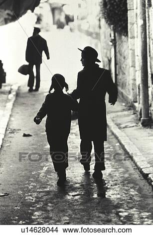 Picture - Mea Shearim, Jerusalem, Israel - Street Scene. Fotosearch