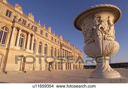 Chateau de Versailles, France View Large Photo Image Picture - Chateau de Versailles, France. Fotosearch