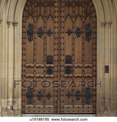 Arched door way of an ancient historical building in London, England View Large Photo Image Stock Photography - Arched door way of an ancient historical building in London, England. Fotosearch