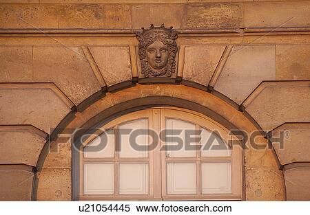 Stock Photography - Architectural Sculpture. Fotosearch