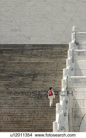 Chiang Kai-Shek Memorial Hall - Taipei, Taiwan, China View Large Photo Image Picture - Chiang Kai-Shek Memorial Hall - Taipei, Taiwan, China. Fotosearch