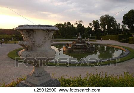 Stock Image - Chateau de Versailles, France. Fotosearch