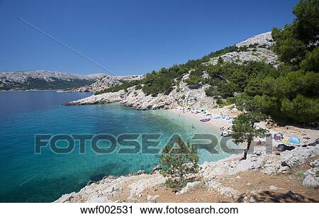 Croatie Vue De Plage à Krk île Banque Dimage