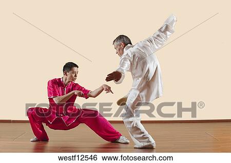 Kung Fu Tanglangquan Duilian Dua Eden Peygamber Devesi Stil Iki Adam Is Kung Fu Hareketler Hazir Fotograf Westf12546 Fotosearch