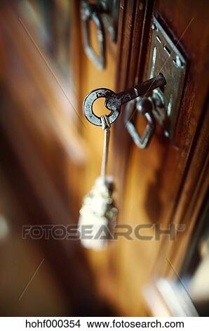 Door Lock And Key Of An Antique Wardrobe Picture Hohf000354