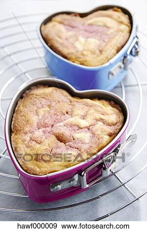 shaped cake pans