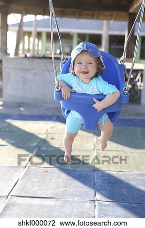 baby sitting swing