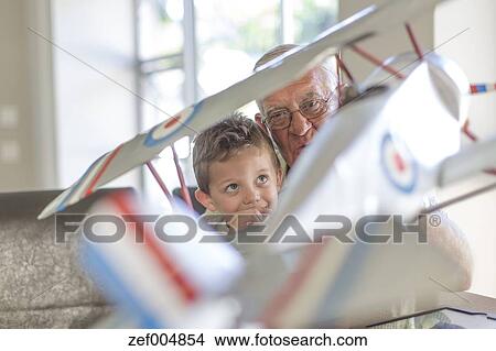 model airplane building