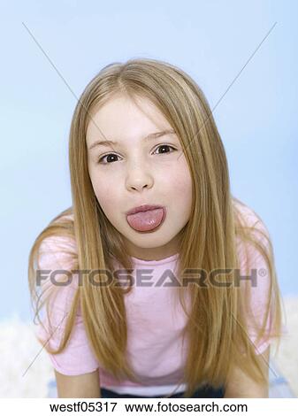 女の子 6 7 舌 肖像画 写真館 イメージ館 Westf Fotosearch