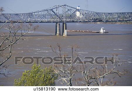 Stock Image - A barge in the Mississippi River in Vicksburg, Mississippi. Fotosearch