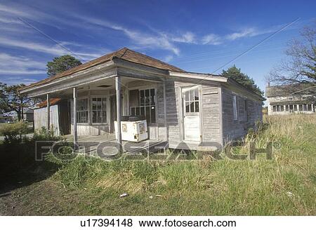 Abandoned house, Stumpy Point, NC View Large Photo Image Stock Photo - Abandoned house, Stumpy Point, NC. Fotosearch