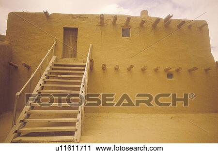 Stock Image - Adobe dwelling, San Ildefonso Pueblo, NM. Fotosearch