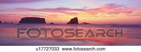 Bandon Beach At Sunset, Oregon View Large Photo Image Stock Image - Bandon Beach At Sunset, Oregon. Fotosearch