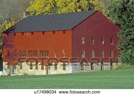 Barn at sunset View Large Photo Image Picture - Barn at sunset. Fotosearch
