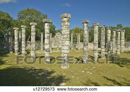 Stock Image - Chichen Itza. Fotosearch