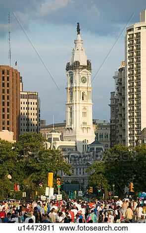 City Hall with Statue of William Penn on top View Large Photo Image Stock Image - City Hall with Statue of William Penn on top. Fotosearch
