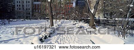 Stock Image - New York in Winter. Fotosearch