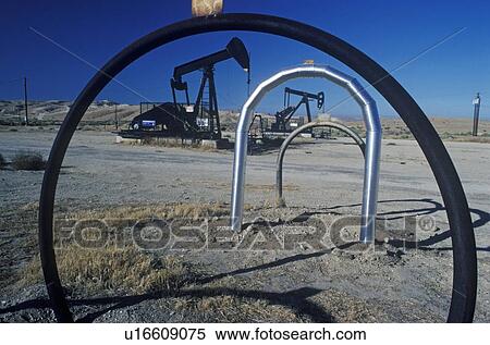 Oil well at Taft in the Central Valley, CA View Large Photo Image Stock Photography - Oil well at Taft in the Central Valley, CA. Fotosearch