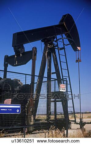 Oil well at Taft View Large Photo Image Stock Image - Oil well at Taft. Fotosearch
