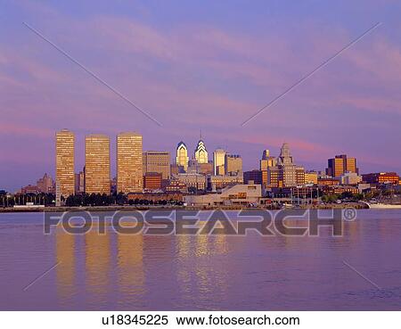 Stock Photography - Philadelphia Skyline, Pennsylvania. Fotosearch