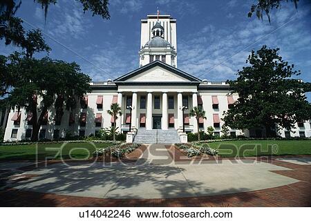 This is the State Capitol building View Large Photo Image Stock Photograph - This is the State Capitol building. Fotosearch