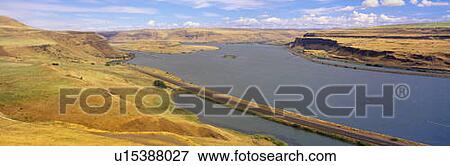 Stock Photo - Columbia River in Oregon, viewed from Washington. Fotosearch