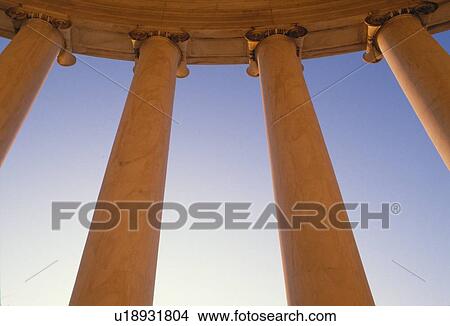 Picture - Columns at U. S. Supreme Court. Fotosearch