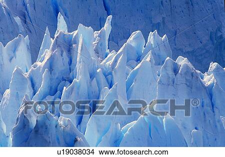 Picture - Icy formations. Fotosearch