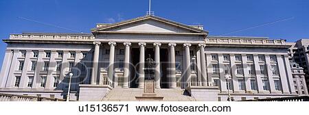 Stock Image - U. S. Department of Treasury with statue of Alexander Hamilton, Washington DC. Fotosearch
