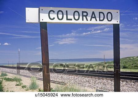 Picture - Welcome to Colorado Sign. Fotosearch