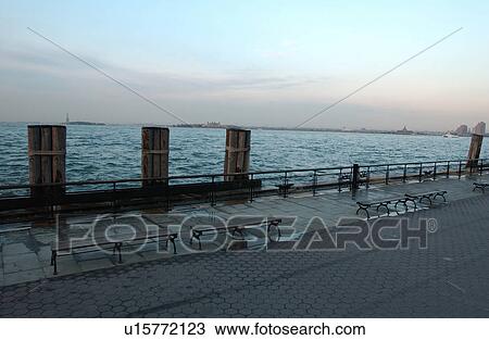 Stock Image - Hudson River, New York City. Fotosearch