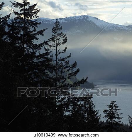 Stock Photo - Squamish - Vancouver, British Columbia. Fotosearch