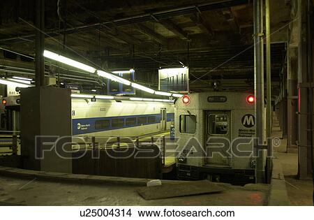 Picture - Grand Central Station, New York City. Fotosearch